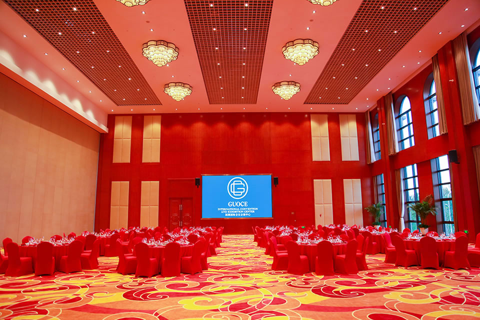 ����2��-800ƽ��