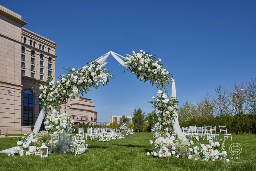 ��ƺ����